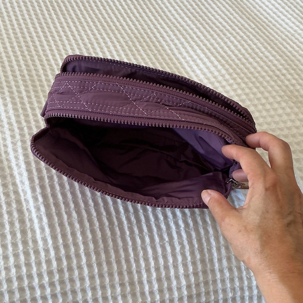 MARC JACOBS Quilted Purple DOUBLE ZIP Accessories Bag - Picture 4 of 7